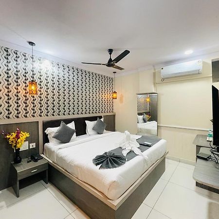 Hotel Blue Petals Shamshabad Luaran gambar
