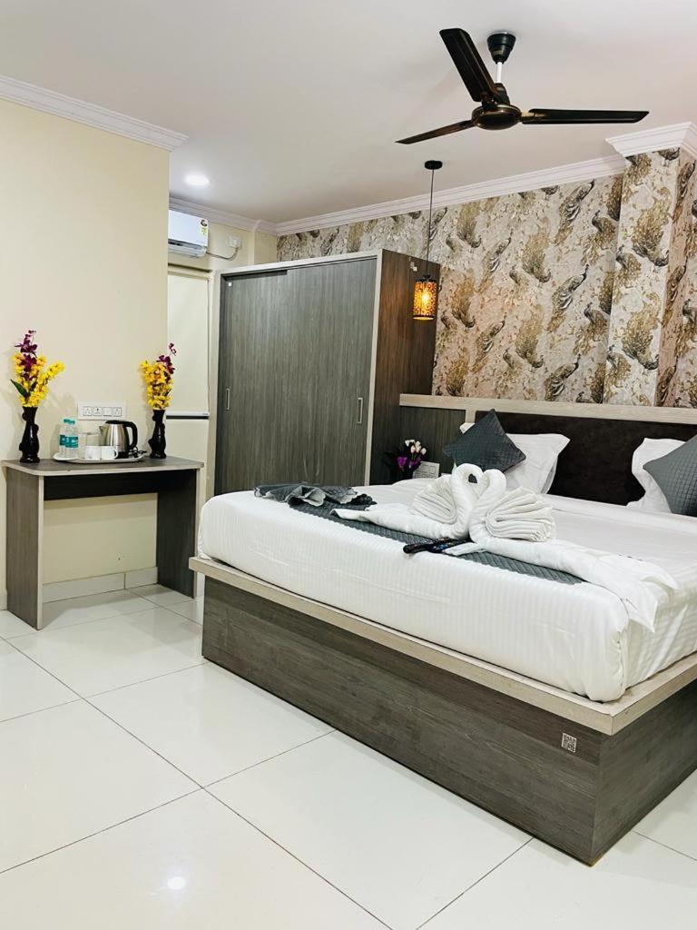 Hotel Blue Petals Shamshabad Luaran gambar